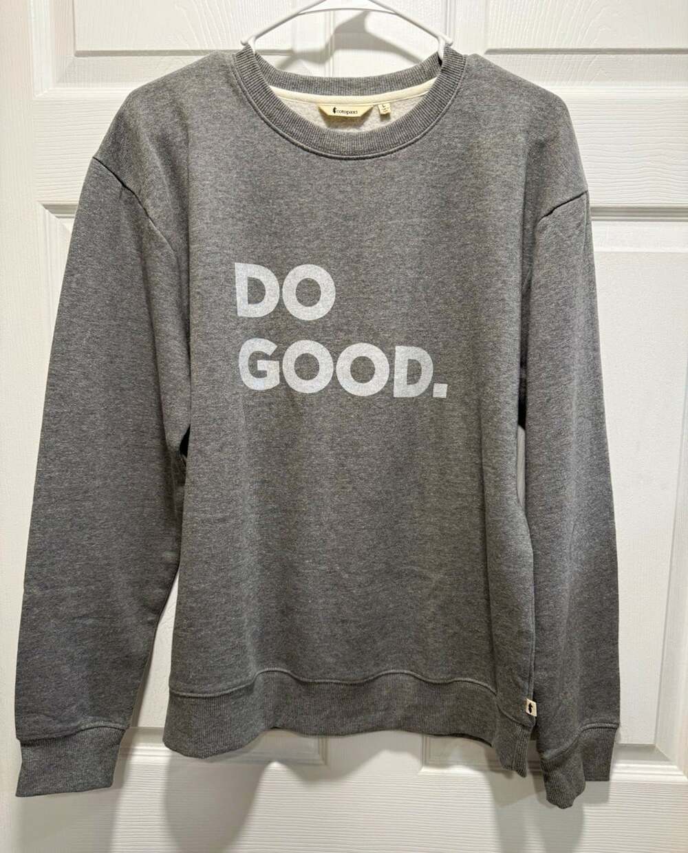 Cotopaxi Do Good Gray Graphic Logo Crewneck Pullover Sweatshirt Men's L